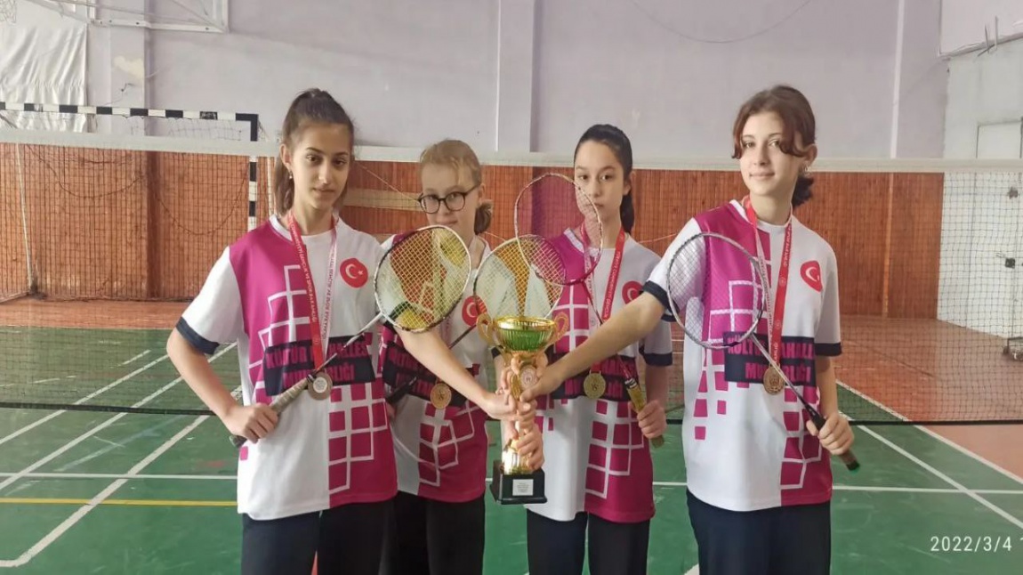 Yıldız Kızlar Badminton Takımımız İl Şampiyonu