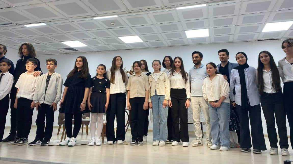 ŞİİR DİNLETİSİ ETKİNLİĞİ